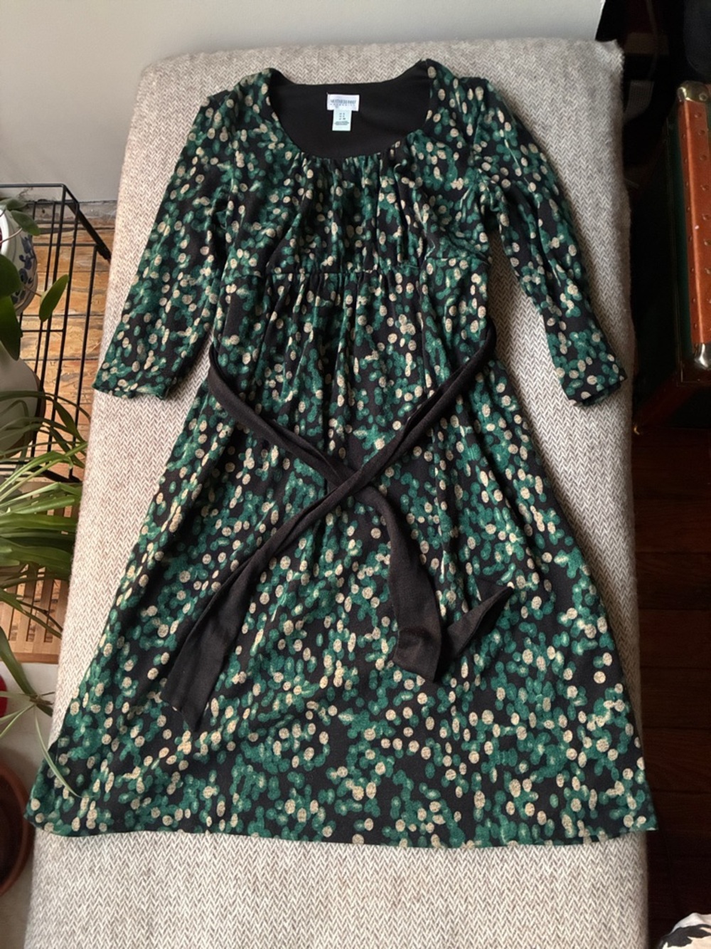 Motherhood Maternity Black and Green Patterned Women's Scoop Neck Dress